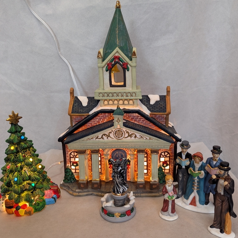 Hand Painted Fine Porcelain Christmas Church W/Figurines